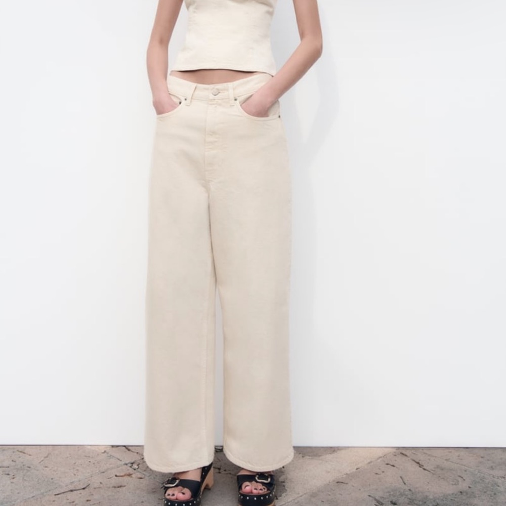 Zara Mid Rise Loose Fit Jeans